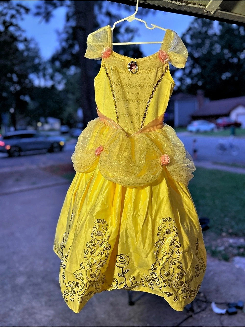 Disney Store Belle Deluxe Costume Dress Yellow Princess Costume 3t/4t